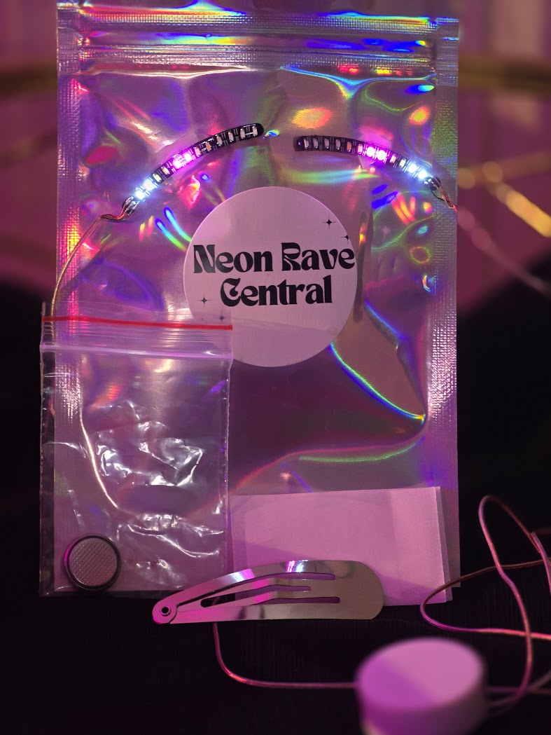 RGB LED Eyelashes - Waterproof Shining Charming Makeup Eyelashes for Rave Party Club (1 Pair)